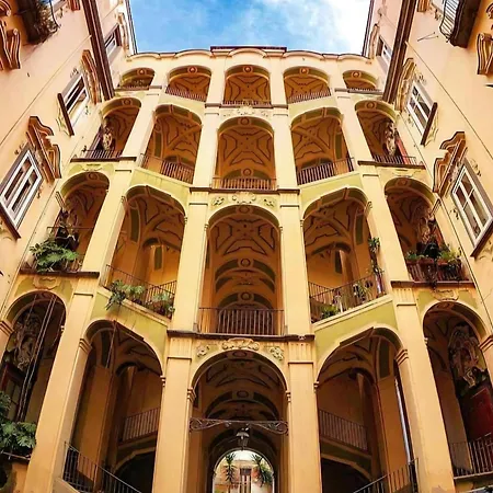 Napoli Sottosopra Chiaia-3